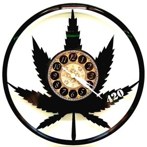 Marijuanaa refer pot plant 420 vinyl record clock